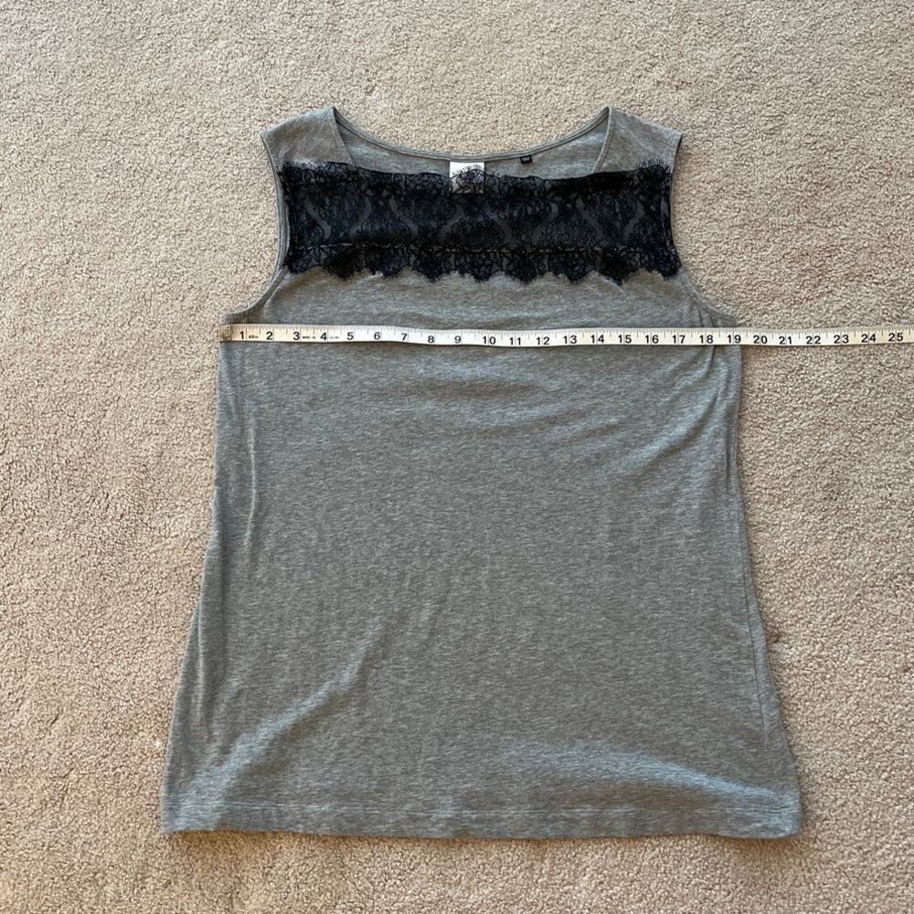 Cabi 3815 Lacey Tee Gray Black Lace Sleeveless Tank Top Size Medium Minimalist - Picture 6 of 7